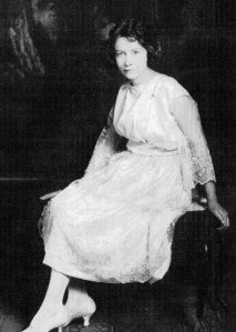 527753_10150927243851311_1130070861_n